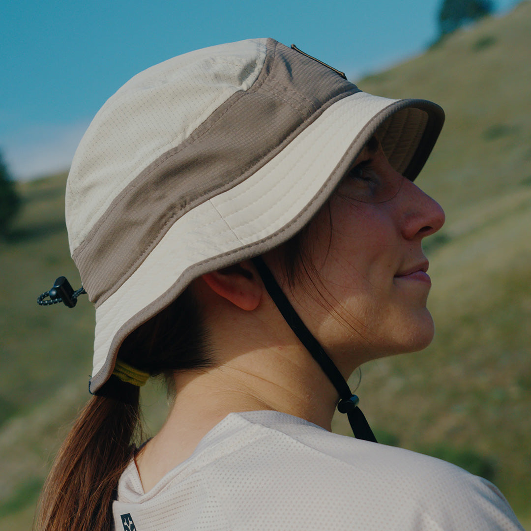 B-LYONS Running Bucket Hat