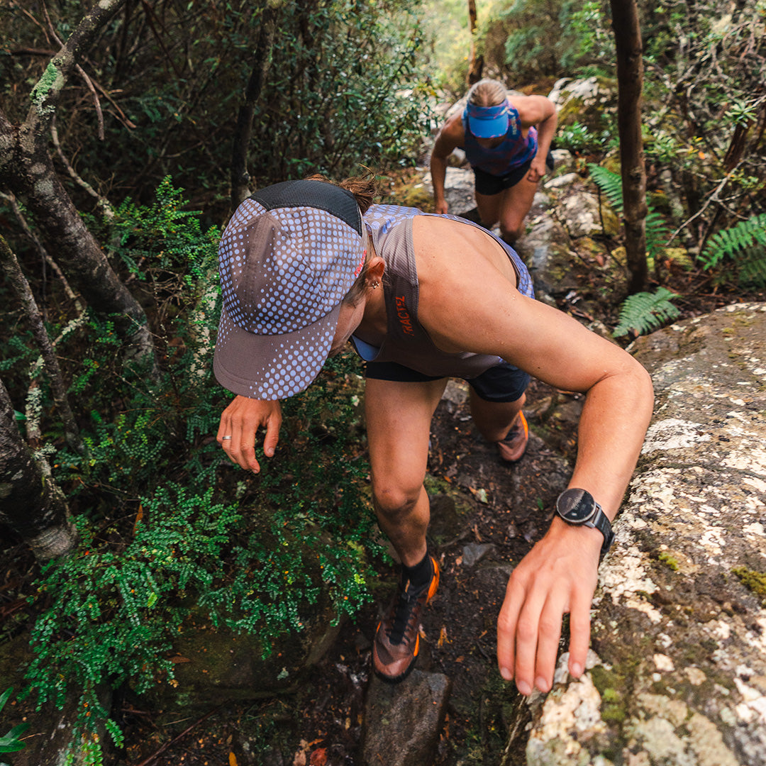 CP-SHORELINE Running Cap