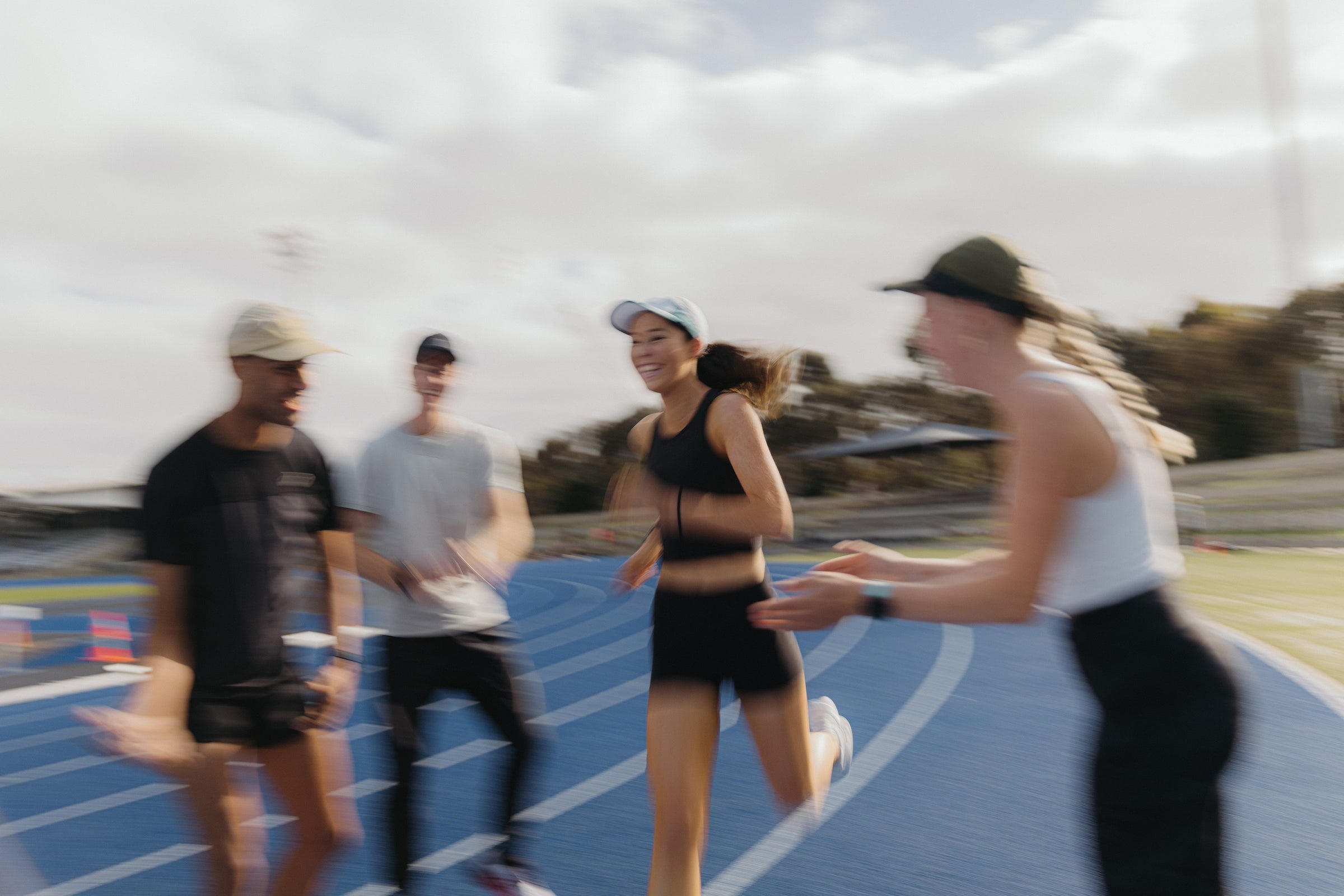 R-ECHO POINT Running Cap