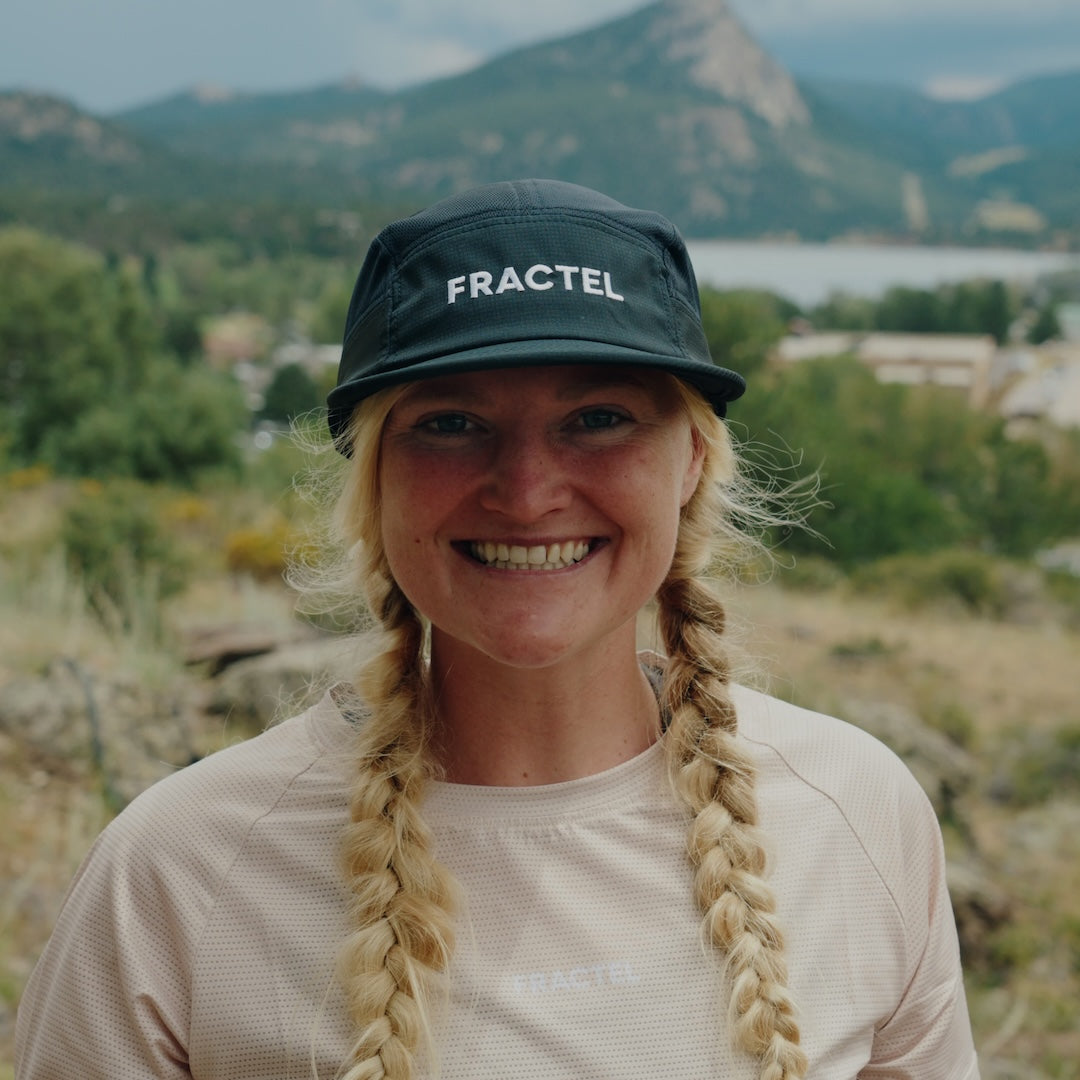 Runner wearing the Fractel M-JET Running Cap